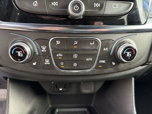 Certified 2023 Chevrolet Traverse LT AWD/4WD image 20