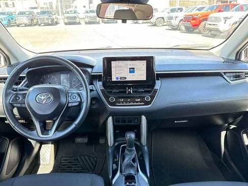 Used 2024 Toyota Corolla Cross LE AWD/4WD image 14