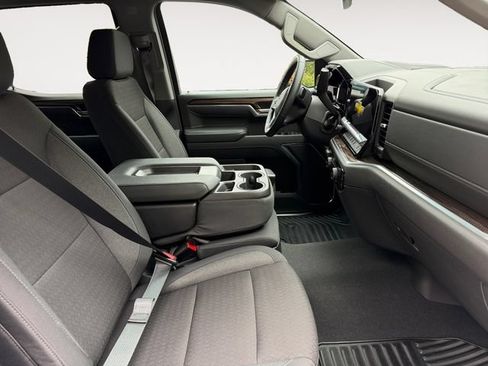 Certified 2026 Chevrolet Silverado 1500 LT AWD/4WD image 15