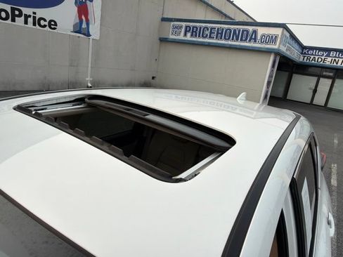 Used 2021 Honda CR-V EX-L image 10