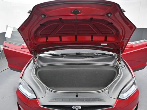 Used 2023 Tesla Model X image 35