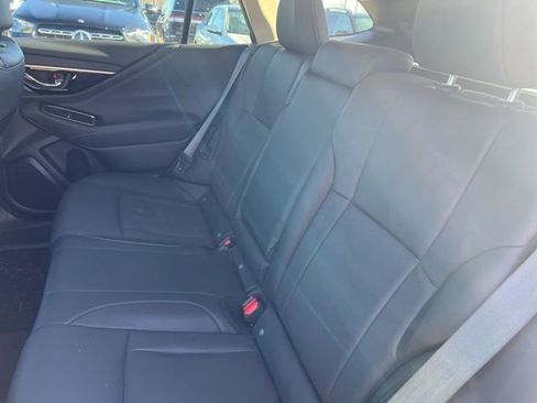 Used 2025 Subaru Outback Limited image 8