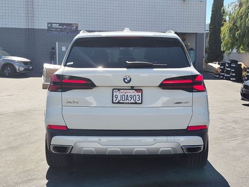 Used 2024 BMW X5 xDrive40i w/ Premium Package AWD/4WD image 5