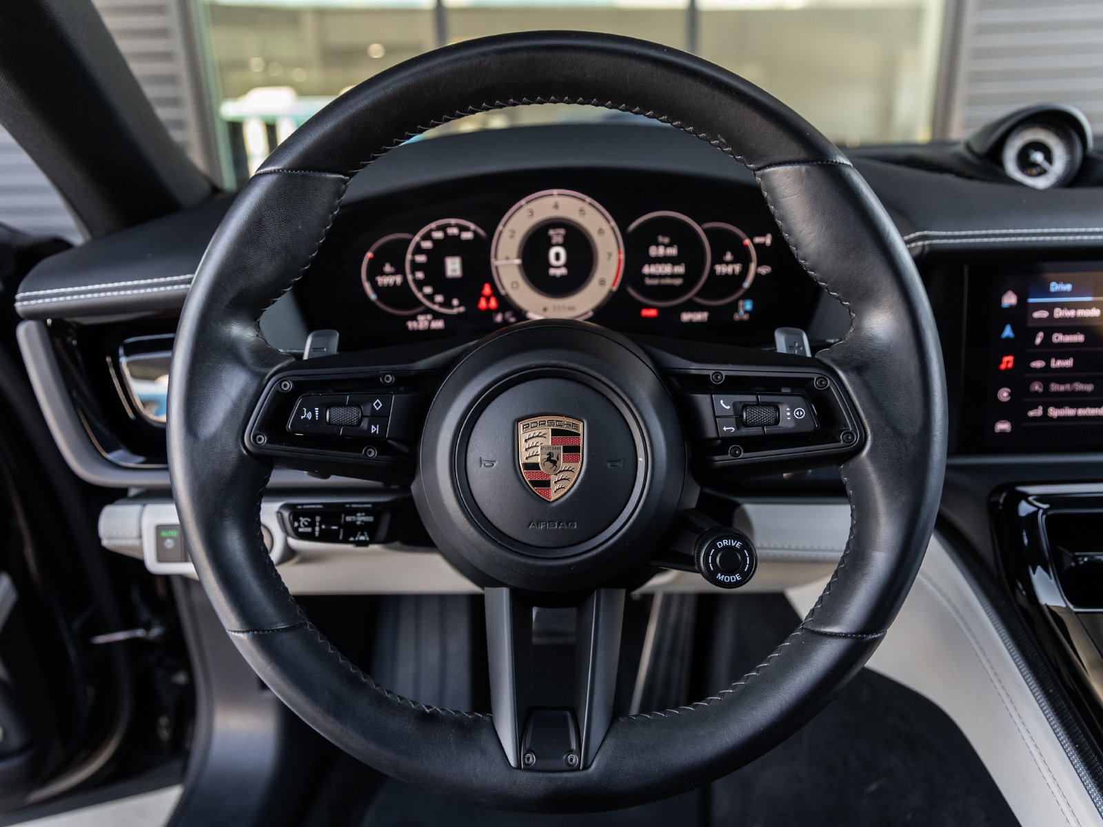 Certified 2024 Porsche Panamera RWD image 28