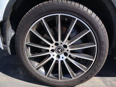 Used 2021 Mercedes-Benz GLC 300 image 15