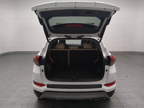 Used 2017 Hyundai Tucson Sport FWD image 29