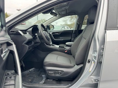 Used 2024 Toyota RAV4 XLE image 22