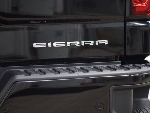 Used 2025 GMC Sierra 1500 Denali w/ Denali Reserve Package image 19