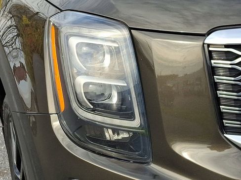 Used 2020 Kia Telluride SX image 9