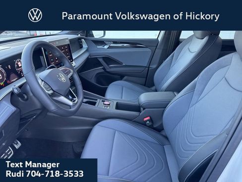 New 2026 Volkswagen Tiguan SE R-Line AWD/4WD image 22