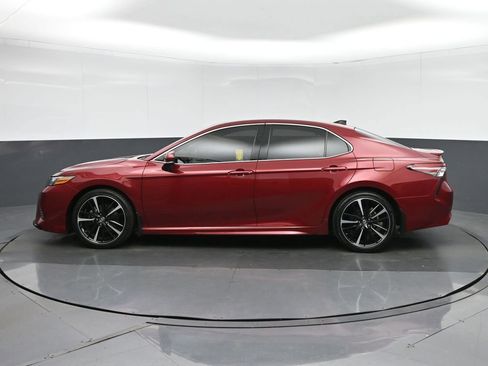 Used 2018 Toyota Camry XSE w/ Driver Assist Package FWD image 4