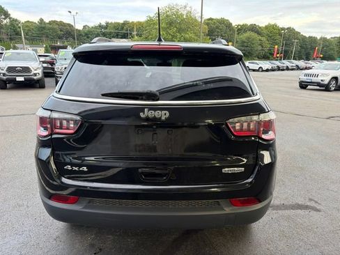 Used 2020 Jeep Compass Latitude w/ Popular Equipment Group AWD/4WD image 4