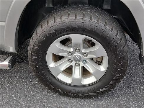 Used 2022 RAM 1500 Laramie AWD/4WD image 17