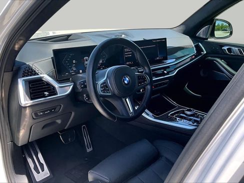 Used 2024 BMW X5 M60i AWD/4WD image 16