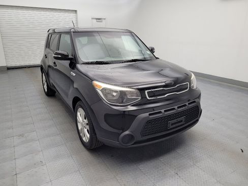 Used 2014 Kia Soul + FWD image 13