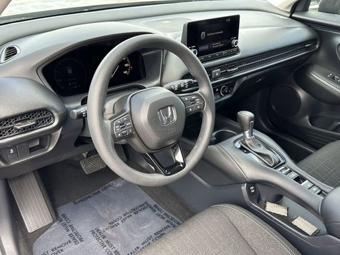 Used 2025 Honda HR-V LX image 18