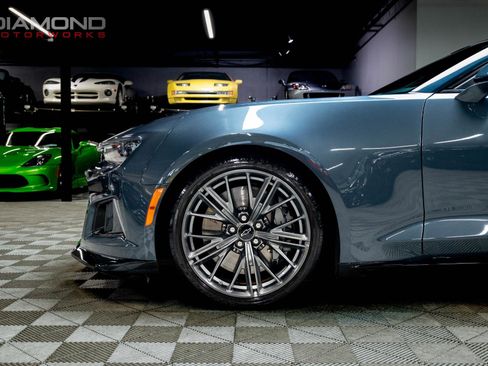 Used 2023 Chevrolet Camaro ZL1 RWD image 9