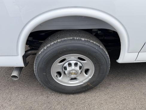New 2026 Chevrolet Express 2500 w/ Driver Convenience Package RWD image 8