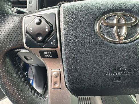 Used 2020 Toyota 4Runner Limited image 19