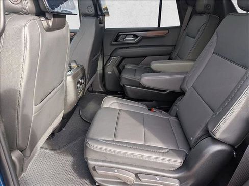 New 2026 GMC Yukon Denali w/ Denali Reserve Package image 13