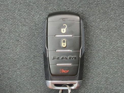 Certified 2022 RAM 1500 Big Horn RWD image 33