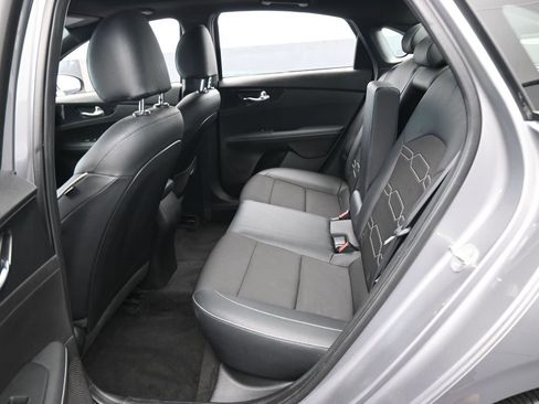 Used 2023 Kia Forte GT-Line w/ GT-Line Premium Package image 29