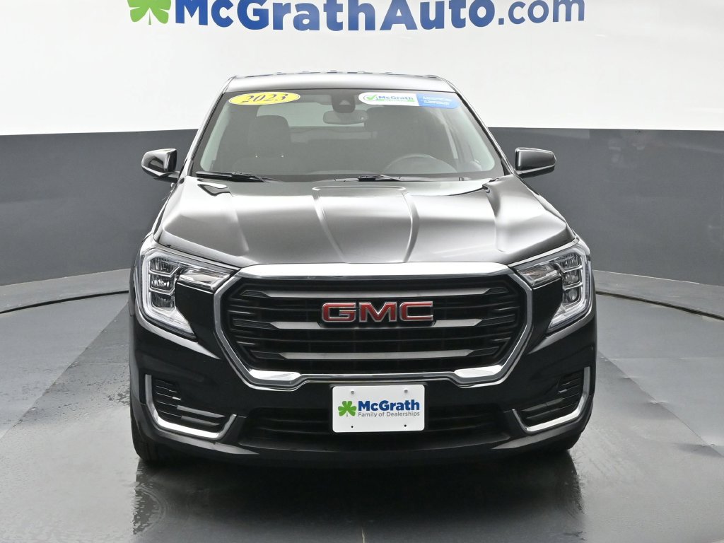 Used 2023 GMC Terrain SLE FWD image 3