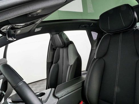 Certified 2025 Cadillac Optiq Luxury 1 AWD/4WD image 10