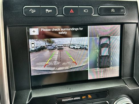 Used 2019 Ford F150 Platinum w/ Equipment Group 701A Luxury AWD/4WD image 17