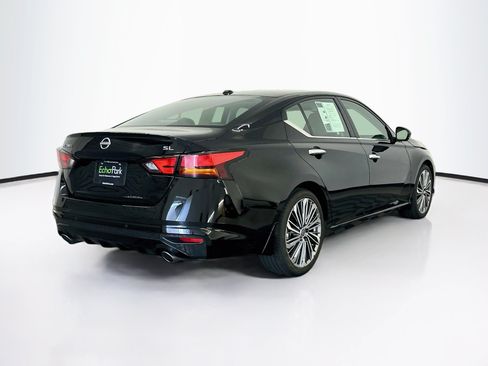 Used 2024 Nissan Altima 2.5 SL FWD image 9