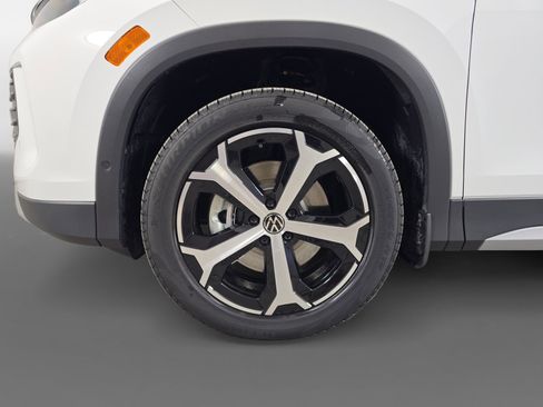 New 2026 Volkswagen Tiguan SE AWD/4WD image 14