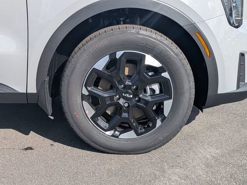 New 2026 Kia Carnival LXS image 11