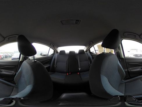 Used 2025 Nissan Versa SV FWD image 41