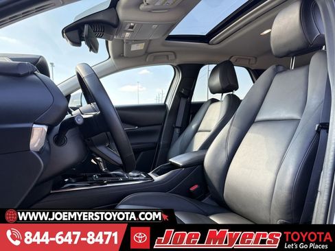 Used 2025 MAZDA CX-30 AWD 2.5 S w/ Preferred Package image 27