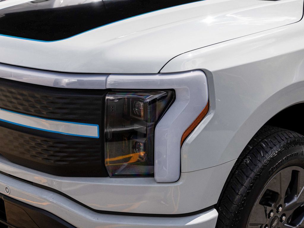 Used 2024 Ford F150 Lightning Flash AWD/4WD image 32