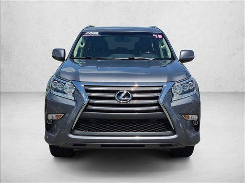 Used 2019 Lexus GX 460 Premium AWD/4WD image 2