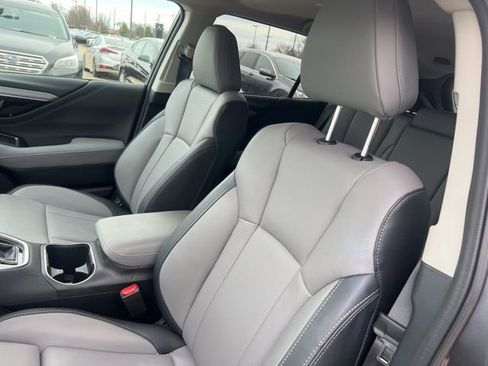 Used 2025 Subaru Outback Limited image 7
