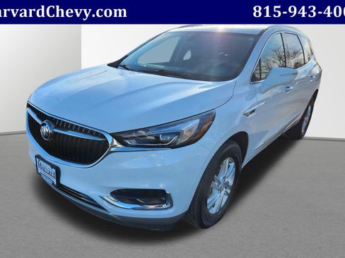 Used 2021 Buick Enclave Essence image 3