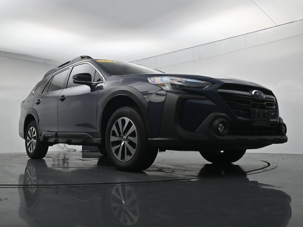 Used 2024 Subaru Outback Premium AWD/4WD image 32