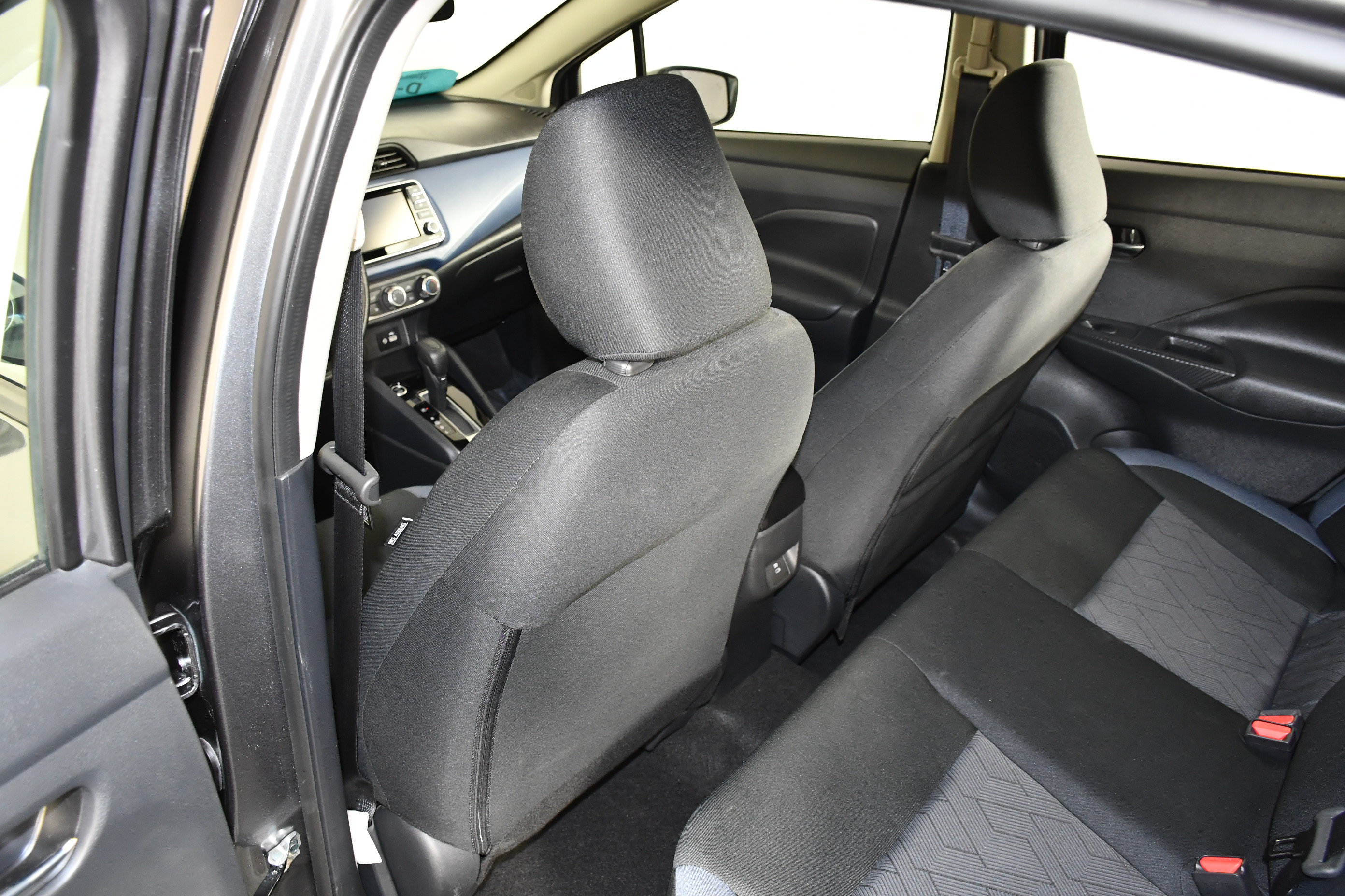 Used 2025 Nissan Versa SV w/ Trunk Package FWD image 44