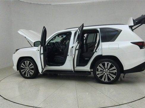 Used 2023 Lexus LX 600 4WD w/ Luxury Package image 76
