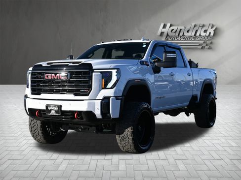Used 2024 GMC Sierra 2500 AT4 w/ AT4 Premium Plus Package image 8