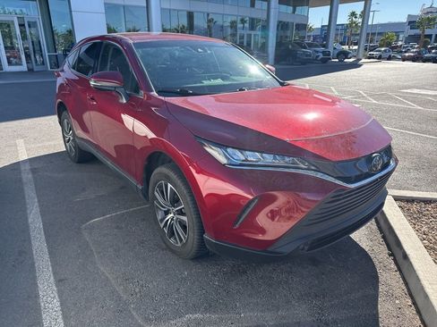 Used 2022 Toyota Venza XLE image 38