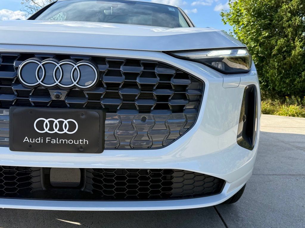 New 2026 Audi Q5 Premium AWD/4WD image 4
