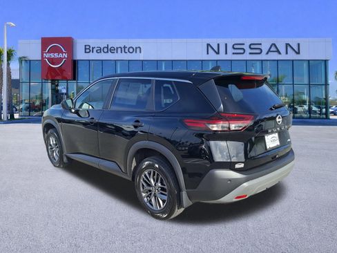 Used 2023 Nissan Rogue S AWD/4WD image 7