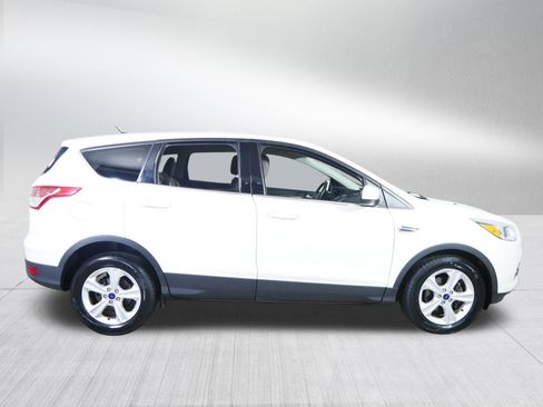 Used 2015 Ford Escape SE FWD image 8