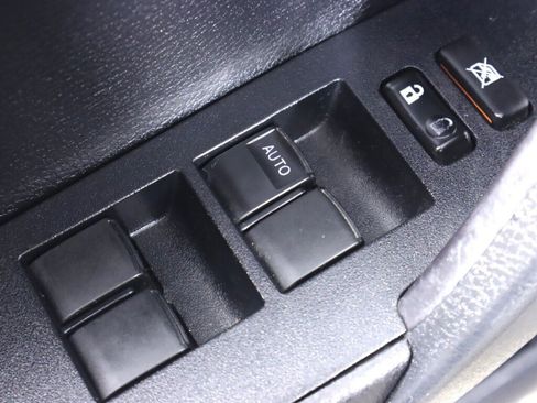 Used 2016 Toyota Corolla L FWD image 24