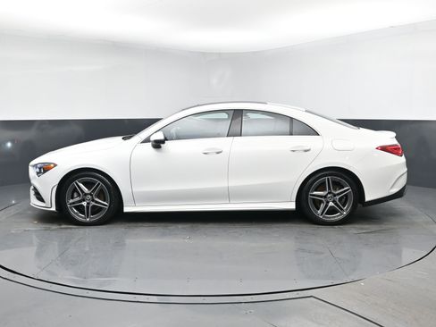 Used 2022 Mercedes-Benz CLA 250 4MATIC w/ AMG Line image 4