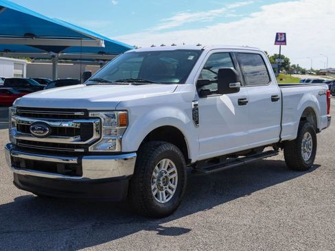 Used 2022 Ford F250 XLT AWD/4WD image 6