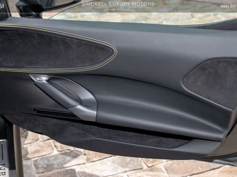 Used 2022 Ferrari SF90 Stradale AWD/4WD image 14